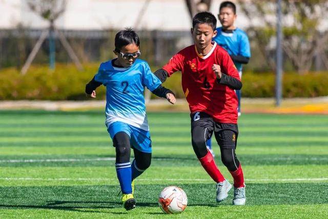 中乙-广州蒲公英3比0泉州 最后两场力拼全胜