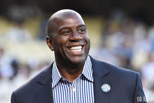 威尔斯50分辽宁大胜新疆 首钢1分险胜同曦