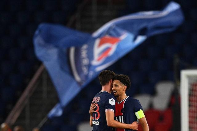 萨林杰17+20费尔德37分 深圳力克山西8连胜